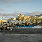 Villa Luxury Oasis In *