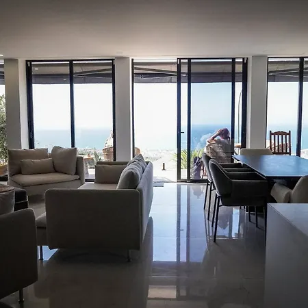 Luxury Oasis In